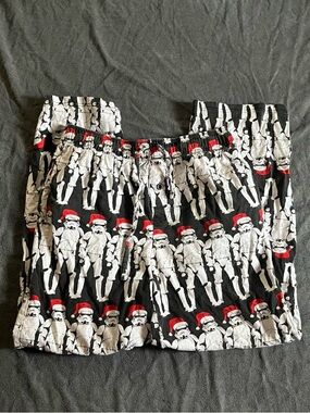 Star Wars Men’s Stormtrooper Christmas Lounge Pajama Pants